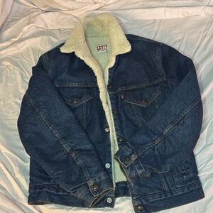 Good condition men’s Levi denim jacket
